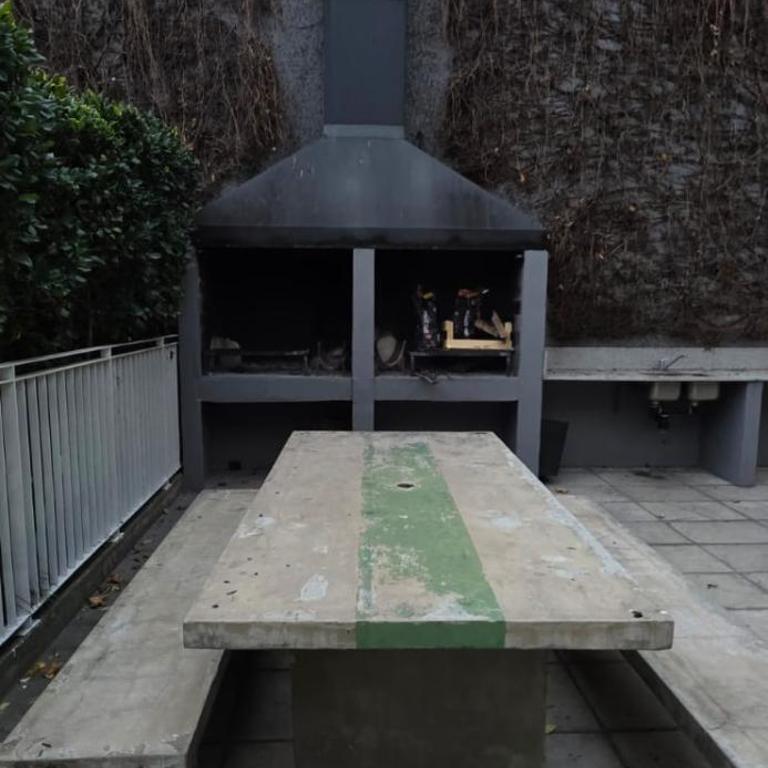 Moderno departamento de 2 dormitorios con piscina - Apartamento de 2 dormitorios - 24