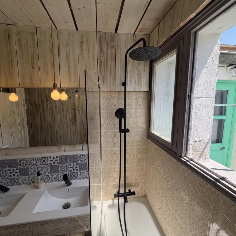 L'Instant Relax Jacuzzi Clim Parking - Maison 4 Chambres - 36