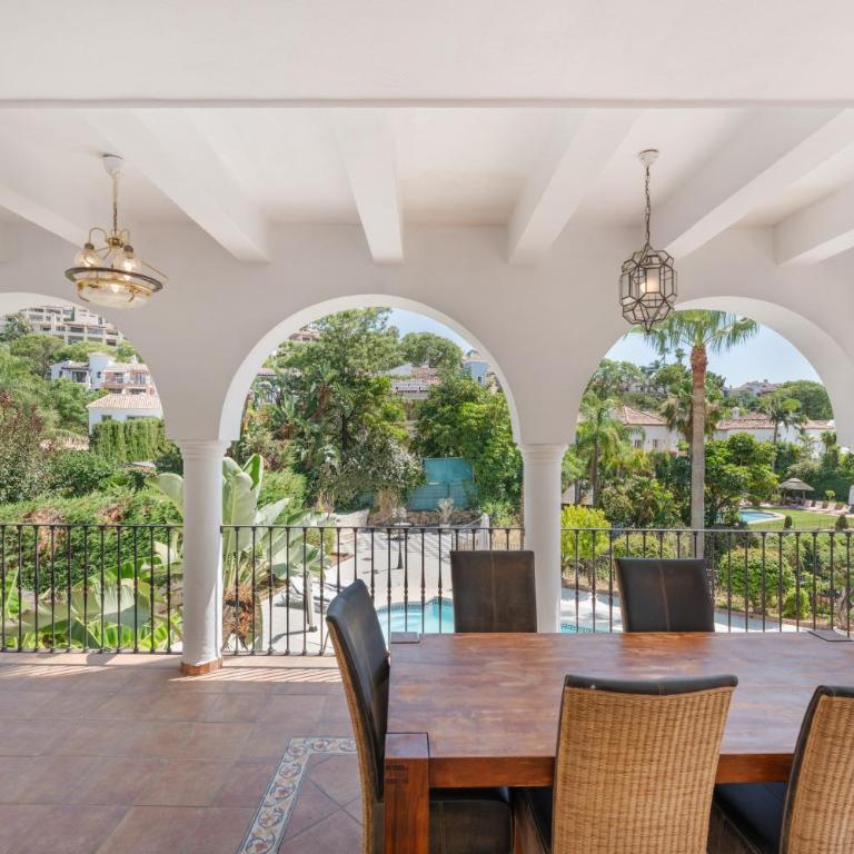 Villa de Lujo en Benahavis - Villa con vistas al mar - 32