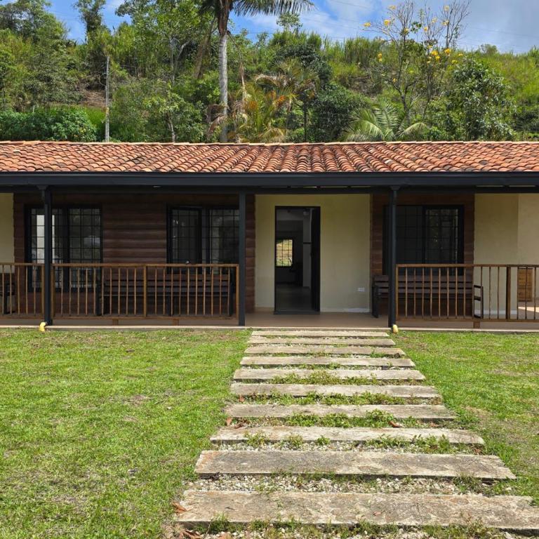 San Cayetano Casa Campestre Marinilla - Four-Bedroom Vacation Home - 1