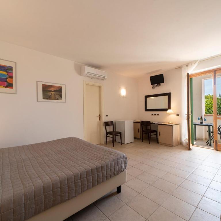 Hotel Punta Pina - Camera Matrimoniale/Doppia con Letti Singoli con Vista Mare - 12