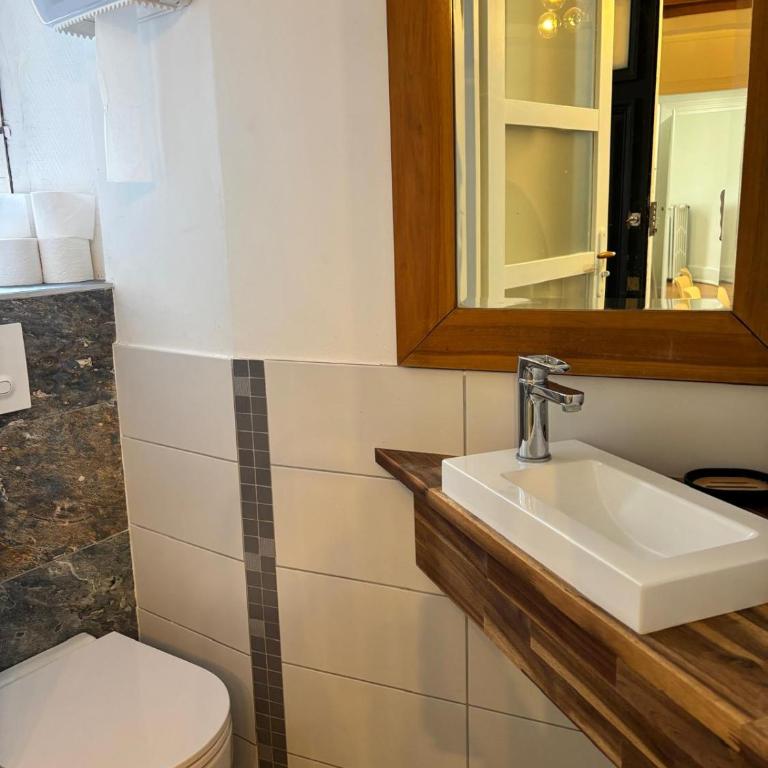 Suite Jacobins by Château GrandClément - Charme haussmannien, 4 chambres, Parc - Parking - Wifi - Piscine - à 10 min de Lyon - Apartamento Deluxe de 4 dormitorios - 32