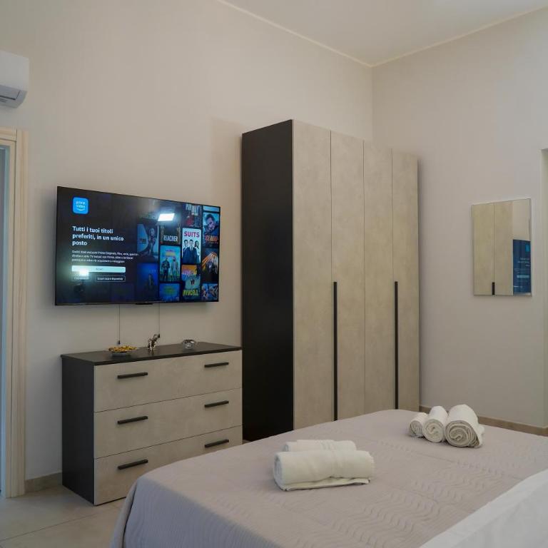 Oasis in the City - Double Room with Balcony - 4