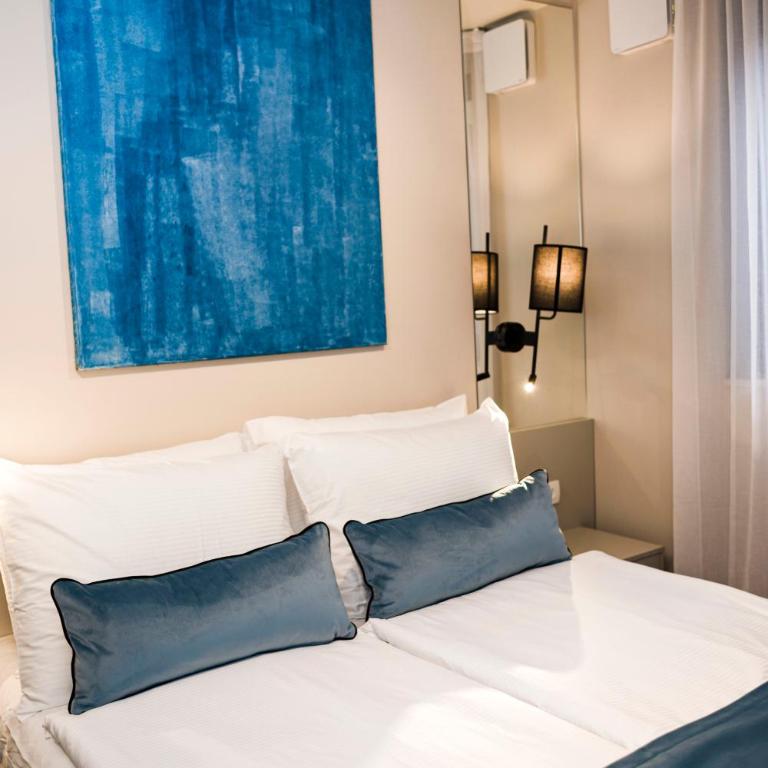 Galathea House - One-Bedroom Apartment with Sea View - 13