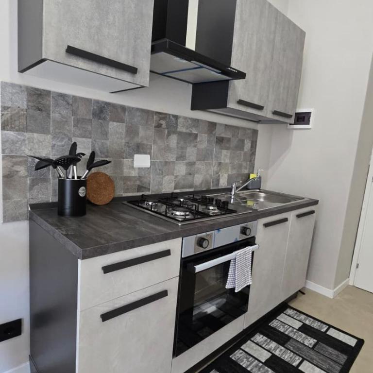B&B Il28 Alloggio PetraNera Catania Centro - One-Bedroom Apartment - 4