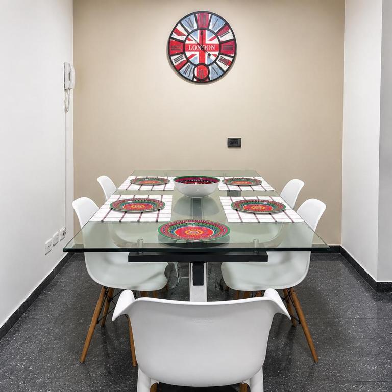 Hermoso apartamento en Calle 80 en Bogota - Three-Bedroom Apartment - 9