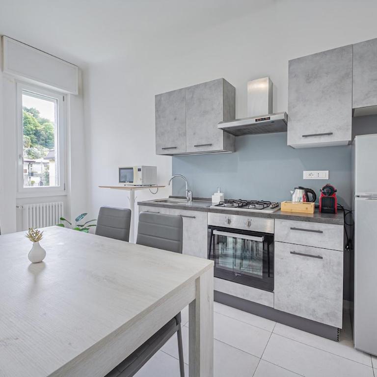 Green Garden Como - Free Parking - Apartment mit 2 Schlafzimmern - 6