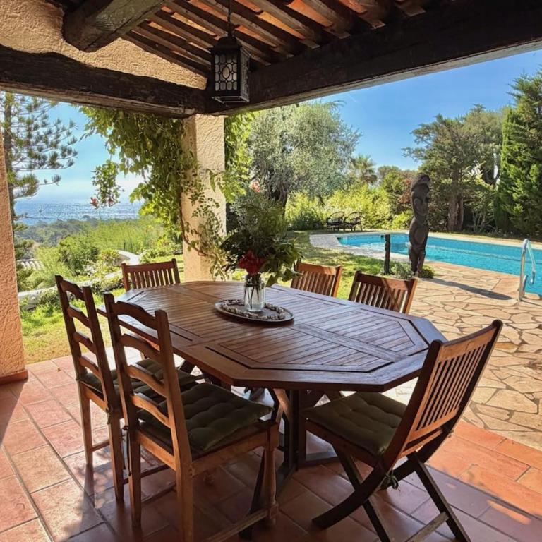 Villa with sea view and swimming pool in St-Aygulf - Casa - 16