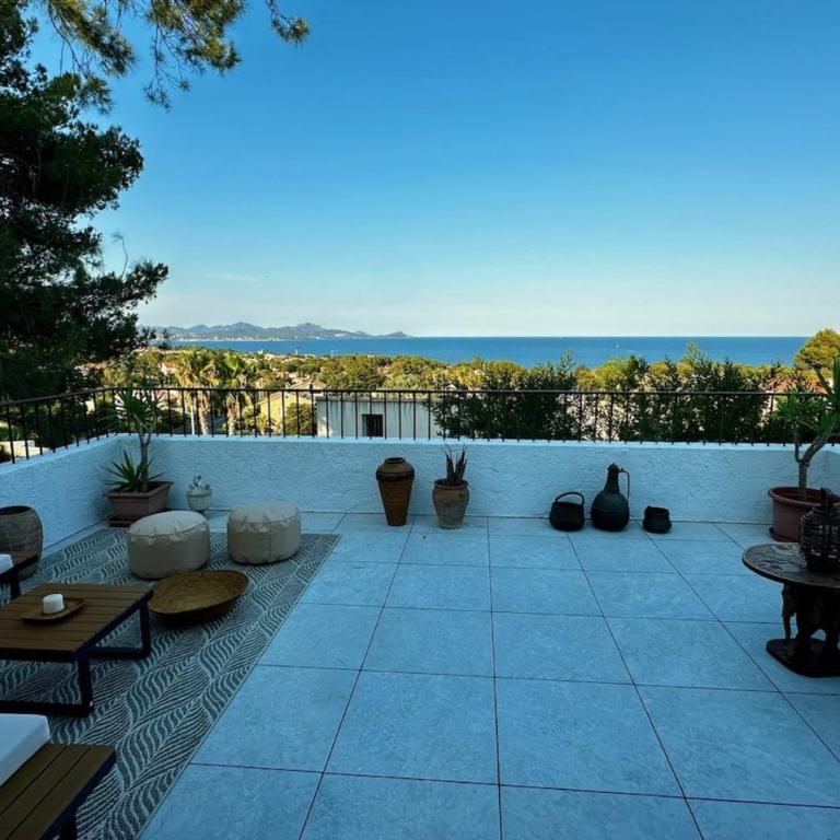 Villa with sea view and swimming pool in St-Aygulf - Casa - 17