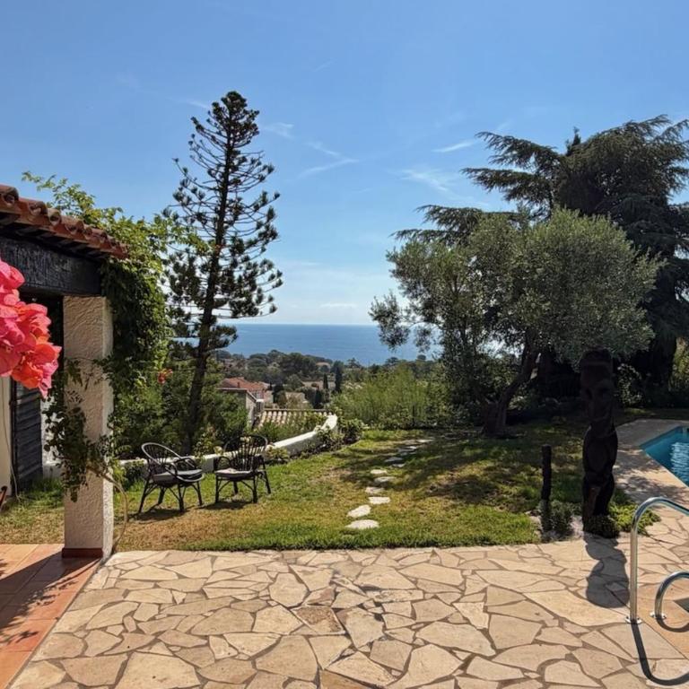 Villa with sea view and swimming pool in St-Aygulf - Casa - 18