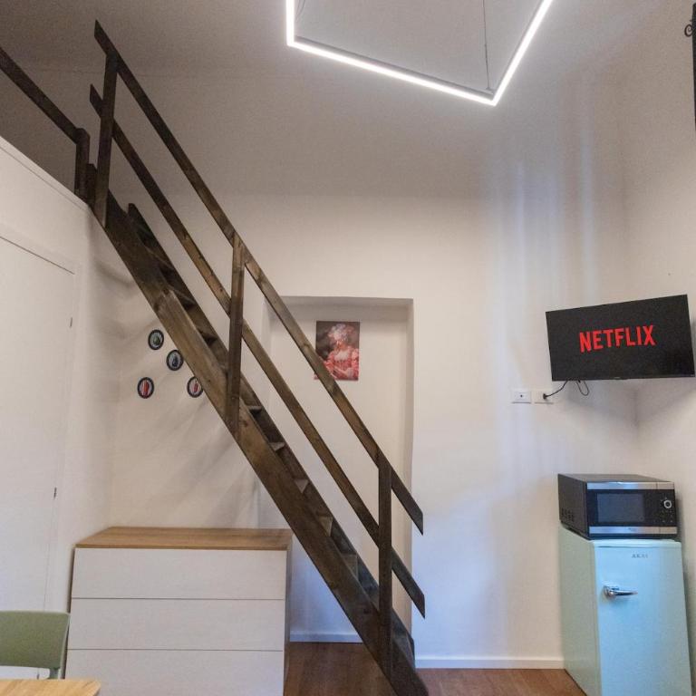 Casa Marika Loft near the Polytechnic - One-Bedroom Apartment - 12