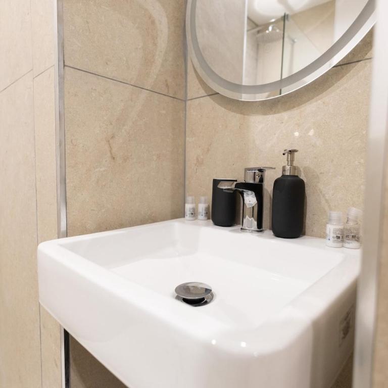 Casa Marika Loft near the Polytechnic - One-Bedroom Apartment - 16