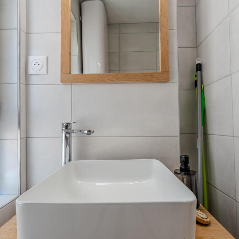 Hyper-centre, 5min à pied de la cathédrale - Appartement 1 Chambre - Non-Fumeurs - 6