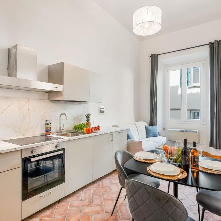 Albero Urban Retreat near SMN Station - Appartamento con 2 Camere da Letto - 1