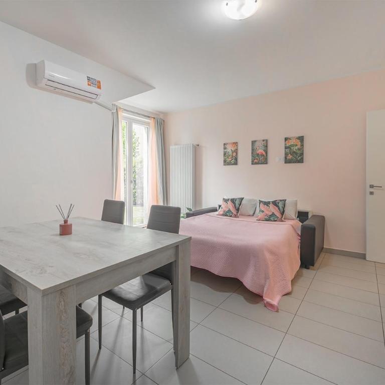 Pink Garden Como - Free Parking - Apartment mit 2 Schlafzimmern - 15