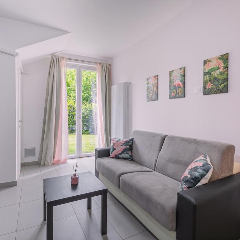 Pink Garden Como - Free Parking - Apartment mit 2 Schlafzimmern - 20