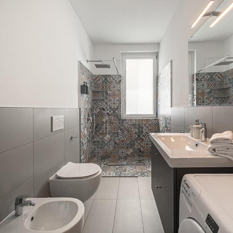 Pink Garden Como - Free Parking - Apartment mit 2 Schlafzimmern - 29