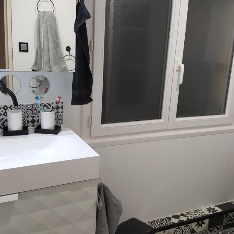 Maison avec jardin à Avignon - 6 personnes - 7 mn à vélo du centre ville - Maison 3 Chambres - 12