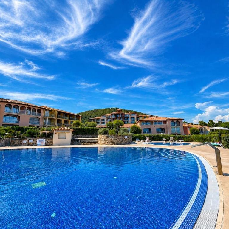 Exceptionnel - Résidence Le Hameau - Vue Mer Clim Wifi - 5 min de la mer - Appartement 2 Chambres - 5