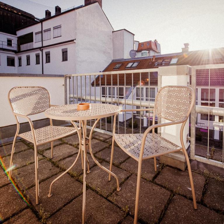 Wombat's City Hostel Munich Hauptbahnhof - Chambre Double avec Terrasse - 3