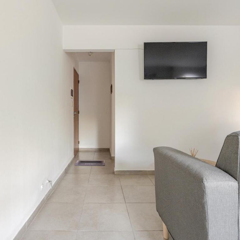 Depto luminoso con balcón Nuevo Centro - Apartamento de 1 dormitorio - 3