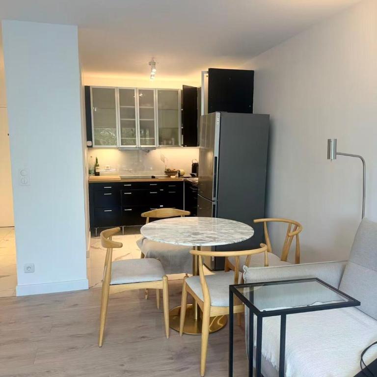 Elegant Spacious Apartment in Balard - Appartement 2 Chambres - 15