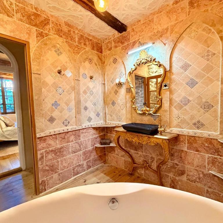 La Maison des Templiers ~ Ostal Médiéval ~ Logis enchantés - Suite Deluxe - 8