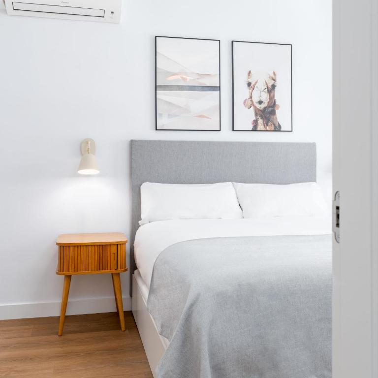 Oviedo Calle Postigo Bajo - Apartamento Familiar de 1 dormitorio con balcón - 2