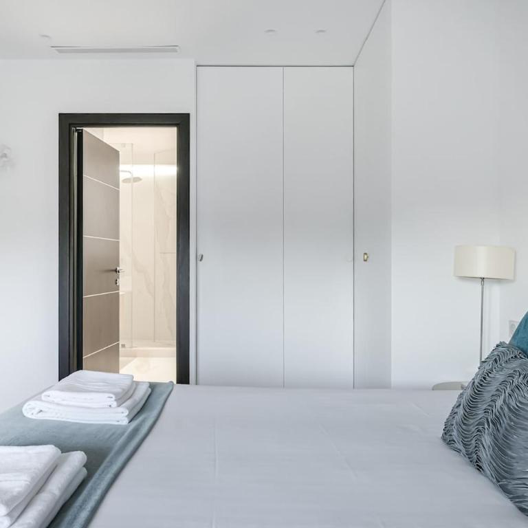 Large, Bright, Quiet with - Appartement 3 Chambres - 13