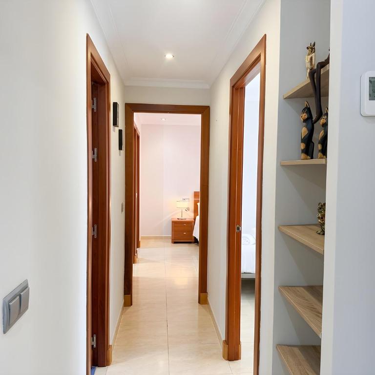 Apartamento de 2 habitaciones y balcon cerca de la playa - Apartment - 9