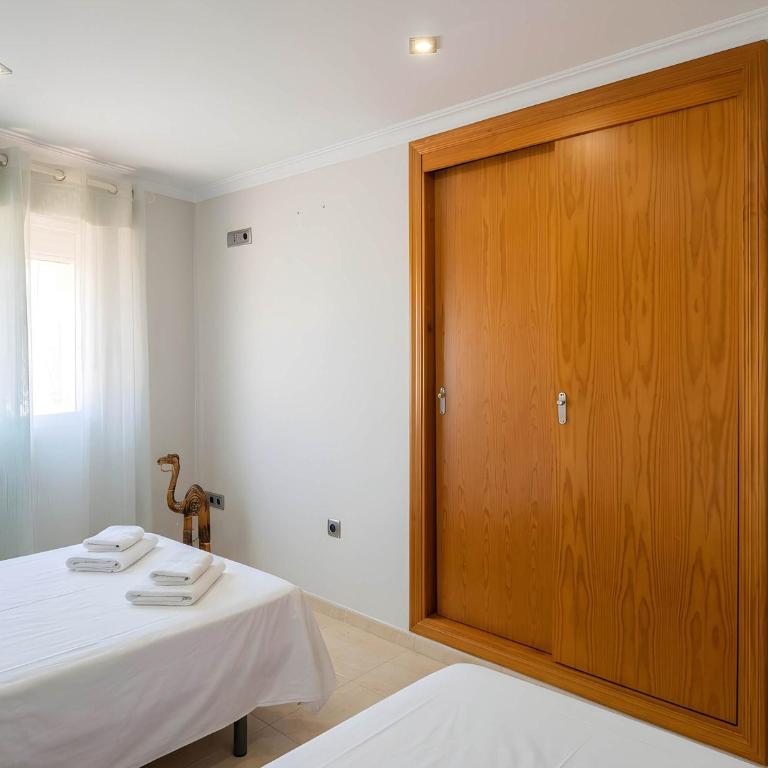 Apartamento de 2 habitaciones y balcon cerca de la playa - Apartment - 11