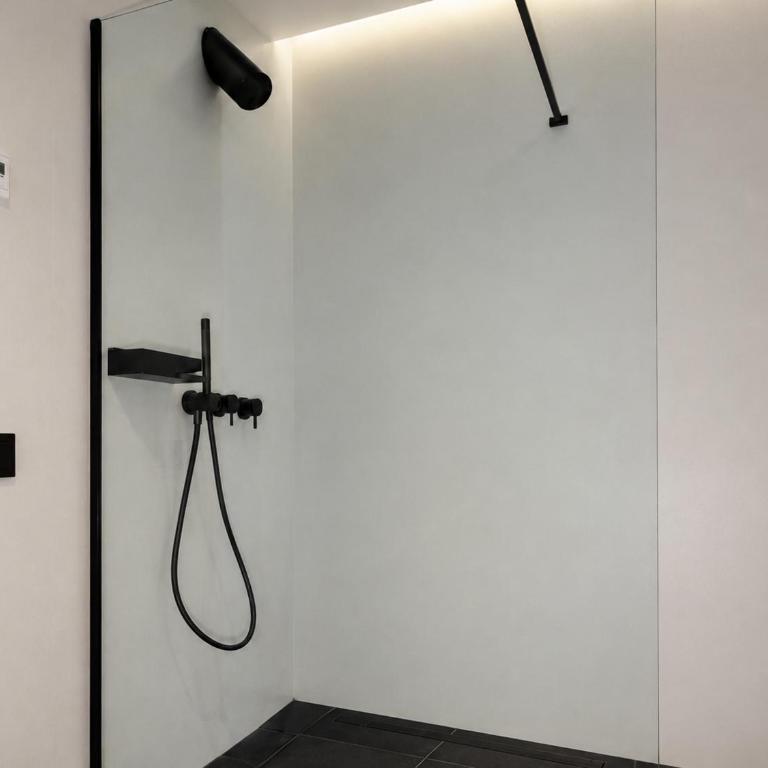 Cavour Suites 31 - 1BR in Heritage Building with Free Parking, Olbia center - One-Bedroom Superior Apartment - 9