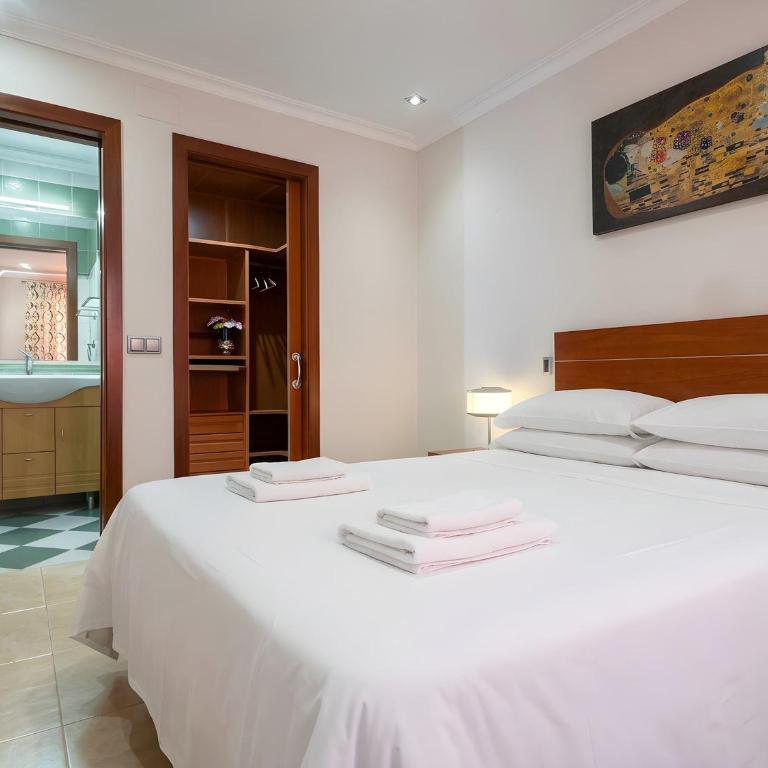 Apartamento de 2 habitaciones y balcon cerca de la playa - Apartment - 18