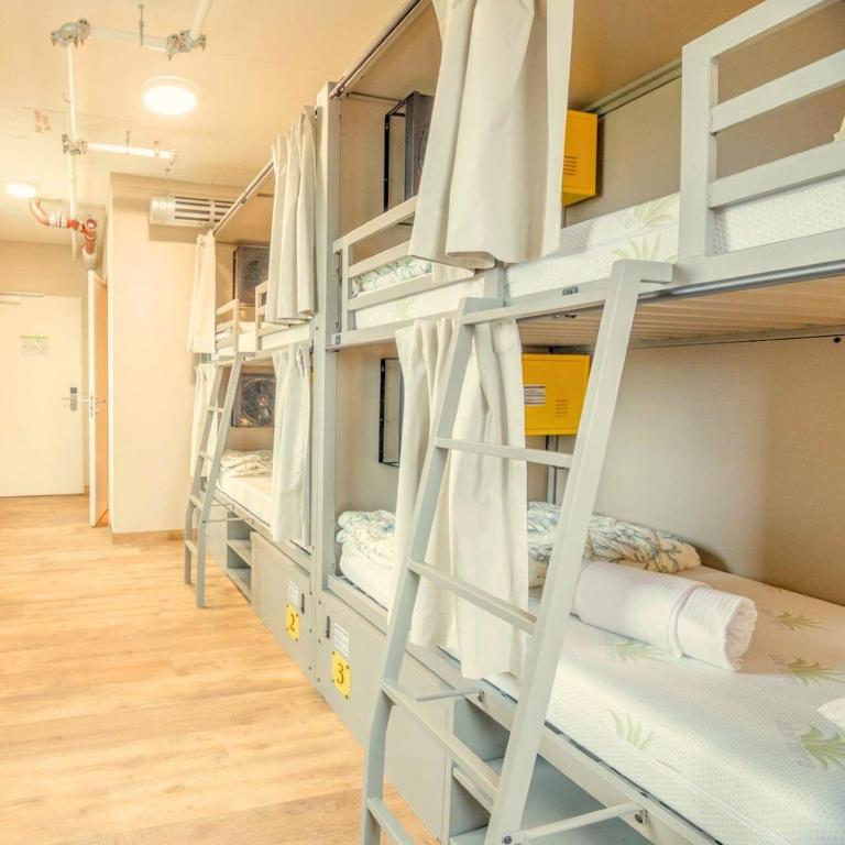 Wombat's City Hostel Munich Werksviertel - Lit dans Dortoir Mixte de 8 Lits - 4
