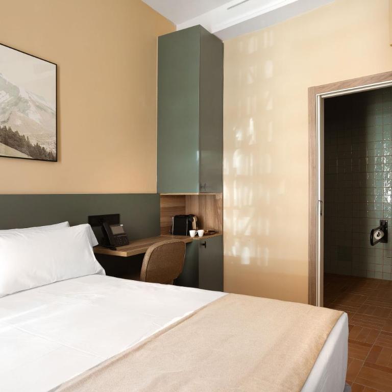 Limehome Valencia Carrer d'Ernest Anastasio - Double Room - wheelchair accessible - 6