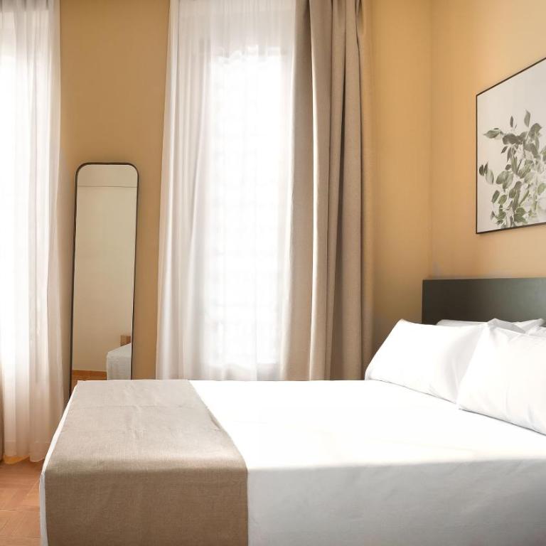 Limehome Valencia Carrer d'Ernest Anastasio - Double Room - wheelchair accessible - 5