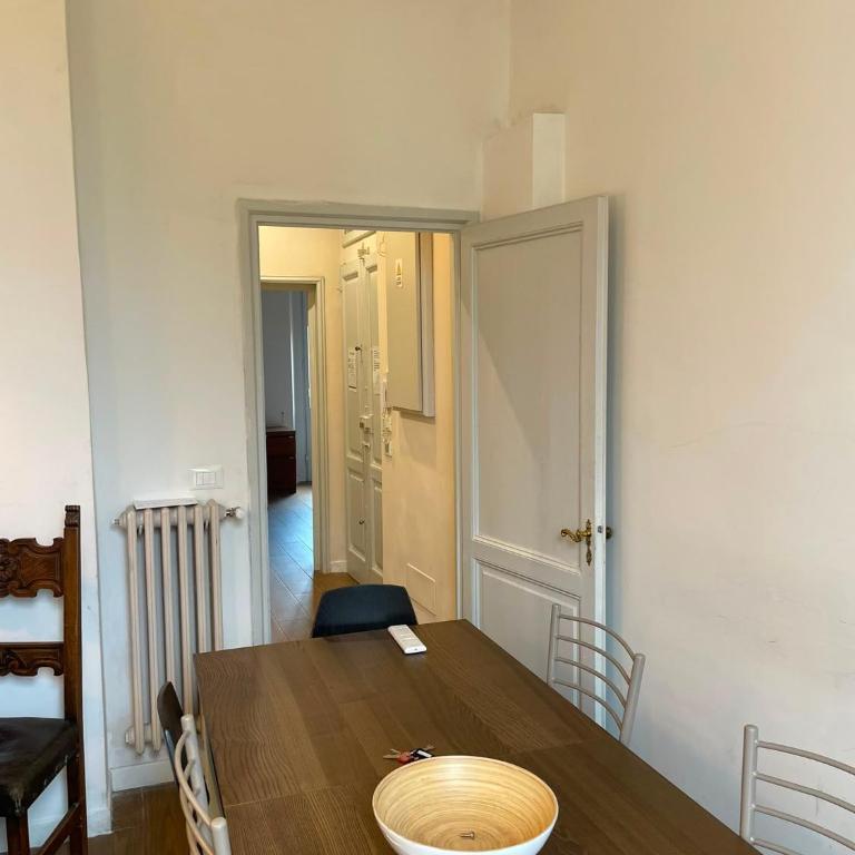 Comfy Apartment Near Fortezza Da Basso - Three-Bedroom Apartment - 8