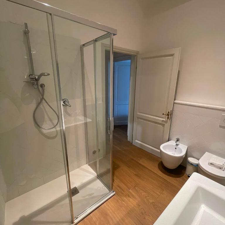 Comfy Apartment Near Fortezza Da Basso - Three-Bedroom Apartment - 17
