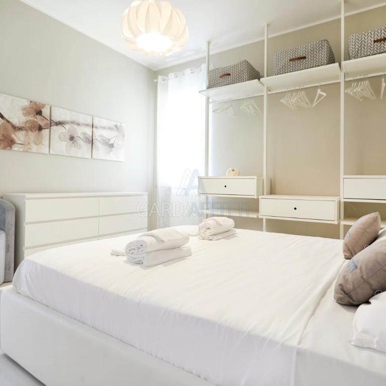 Cristallo Apartment - Spazio e comfort a due passi dal lago - Appartamento con 2 Camere da Letto - 4