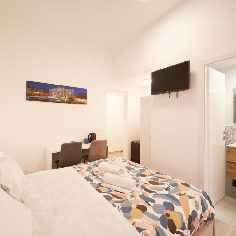 Bee First Guest House Roma - Camera Matrimoniale Standard - 8