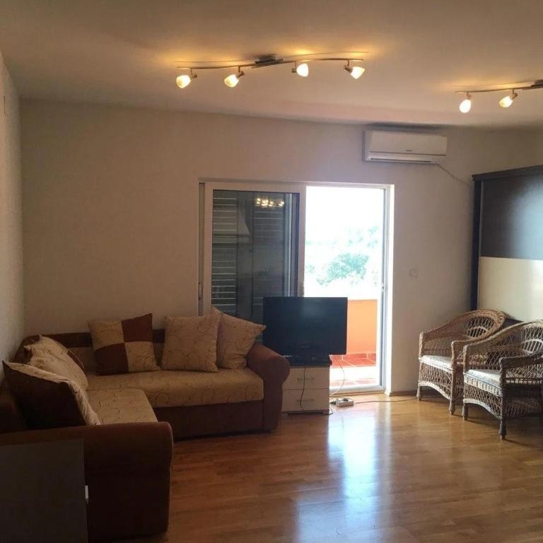 Apartment Petrovac - Apartment mit Balkon - 2