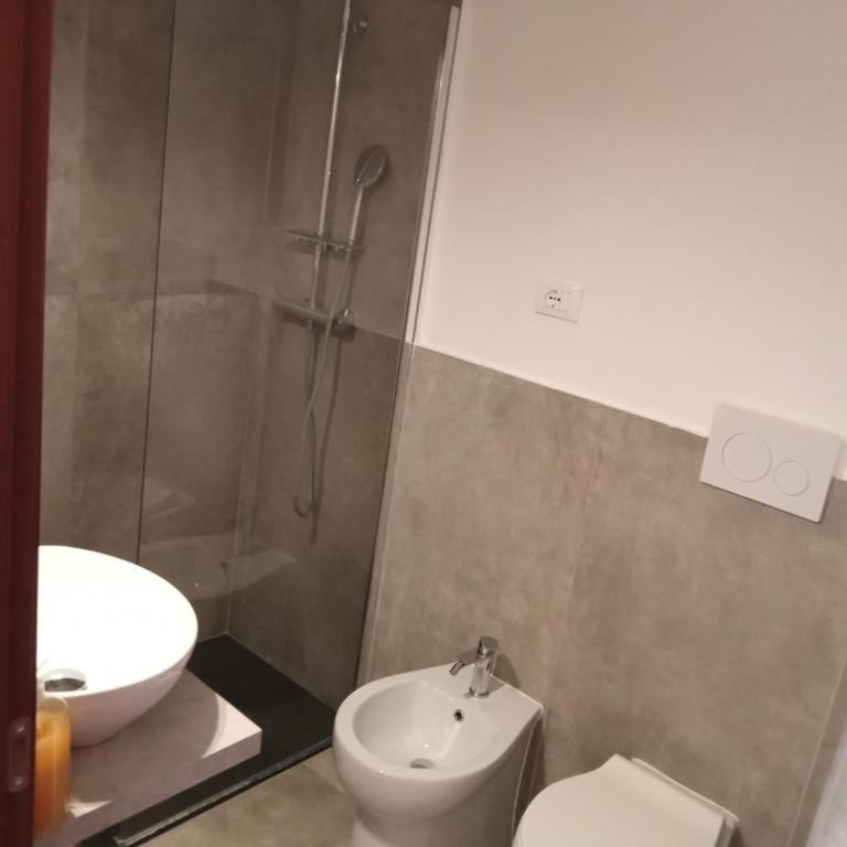 San Francesco Guest House - Camera Tripla con Bagno Privato - 2