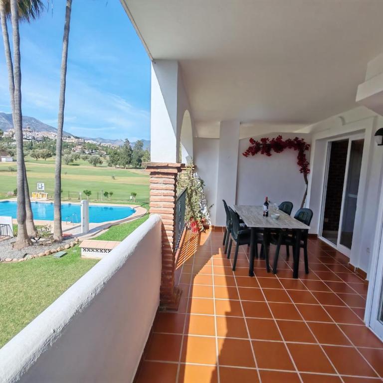 Mijas, terrace, swimming pool, golf course views - Appartement 2 Chambres - 10