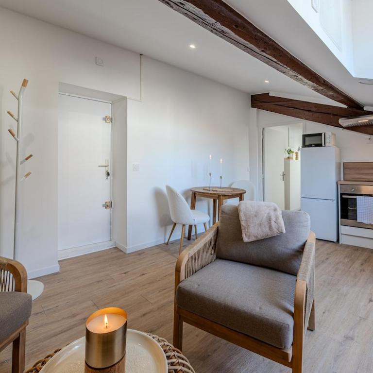 Impasse du four - One-Bedroom Apartment - 5