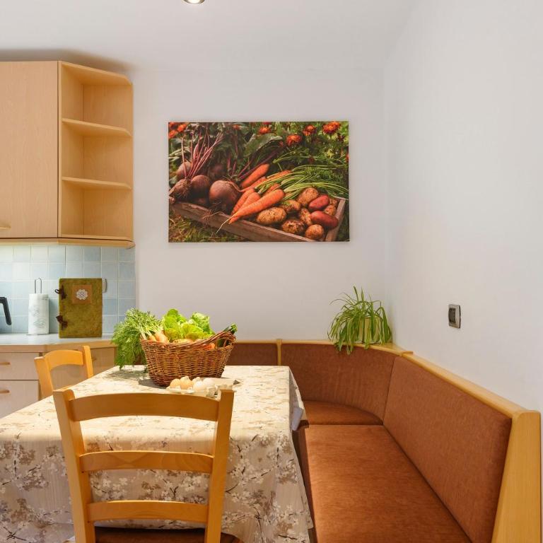 Altebnerhof Leifers - Appartamento Deluxe con 2 Camere da Letto e Vista Giardino - 1