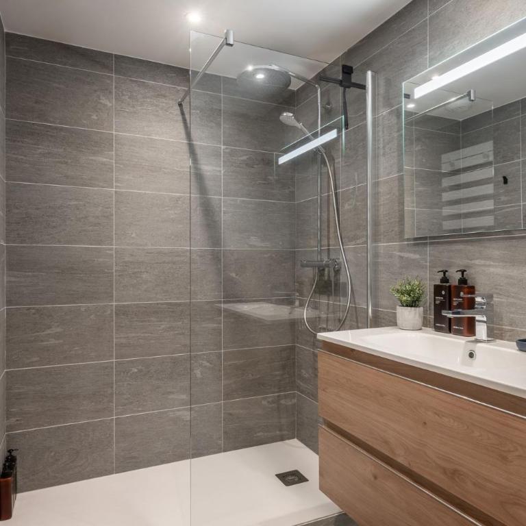 Apartment Altis Alpe d'Huez - by EMERALD STAY - One-Bedroom Apartment - 16
