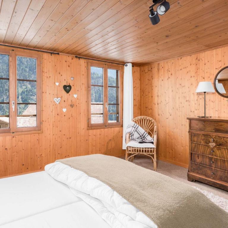 Mountain View Chalet near Lauterbrunnen and Parking - Apartment - 7