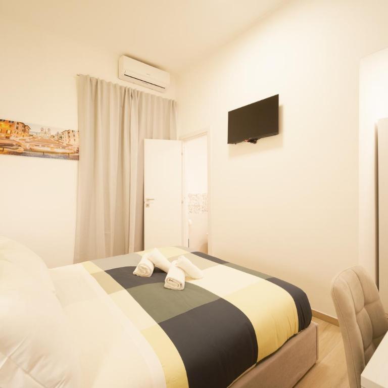 Bee First Guest House Roma - Camera Deluxe - 6