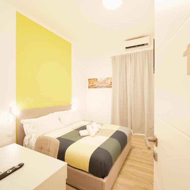 Bee First Guest House Roma - Camera Deluxe - 10