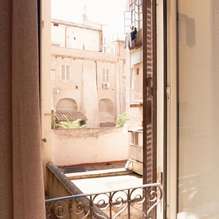 Bee First Guest House Roma - Camera Matrimoniale Standard - 2